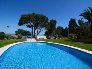 Spacious apartment in Begur