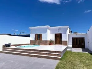Casa Beira Mar com Piscina - 卡西诺