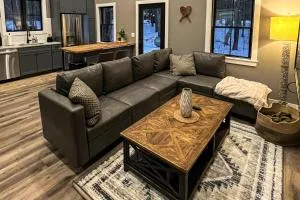 Skiing Duck Escape - بيتيل