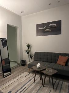 استديو مدخل جانبي