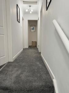 RF-Entire House-Central Scotland-Falkirk, Self-Check-in , Pet-friendly and with Parking