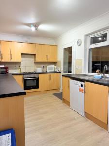 RF-Entire House-Central Scotland-Falkirk, Self-Check-in , Pet-friendly and with Parking