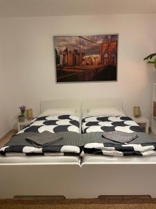 Studio centrally located at Central Station