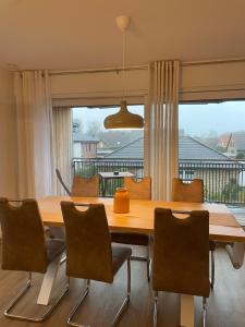 Wohlfühloase aus Holz für 1-6 Personen