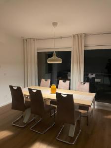 Wohlfühloase aus Holz für 1-6 Personen