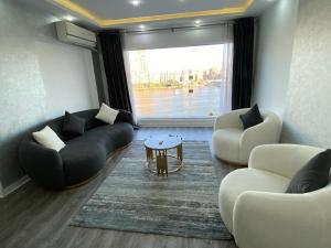 شقة فندقية علي النيل