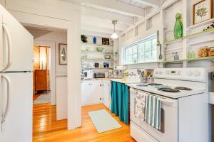 8 Mi to Mount Snow Rustic Marlboro Cottage