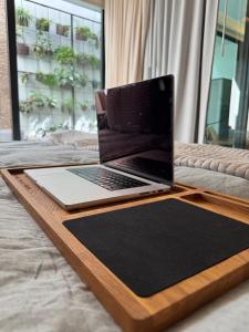 Luxurious 1BDR w King bed, private dipping pool and infinity pool with ocean views