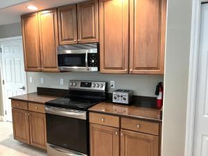 Beautiful 4 Bedroom and 4 Bathroom with Heated Salt Water Pool in Gated Community Close to Some of the Best Beaches in the USA