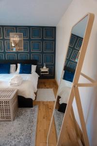 Laxey place maisonette East Belfast -private parking, transport links