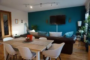 Laxey place maisonette East Belfast -private parking, transport links - 霍利伍德