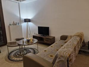 Julia Apartment Ground Floor 200m from Sea