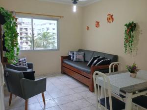 Apartamento Guarujá 5 minutos da praia do Canto Tortuga com Wi-fi prox ao restaurante Rufinos