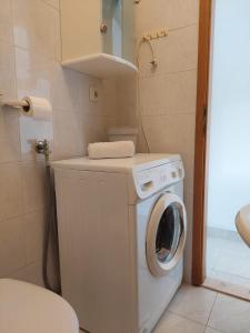 Apartments with parking space Postira, Brac - 700