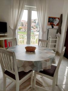 Apartments with parking space Postira, Brac - 700