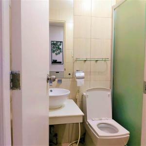 FREE Pool n FREE Sauna Access OceanView Balcony in The Heart of Manila, Front of Robinsons Mall, Walking Distance to US Embassy Limited Slots x Secure Your Limited Offer This Month