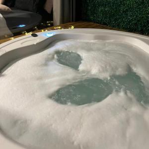 Loft2 com Jacuzzi para Casal - Lofts Mariscal, Bombinhas-SC