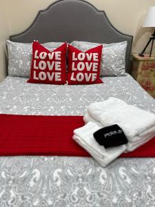 Studio- Steps from Stanford & Close to Everything!