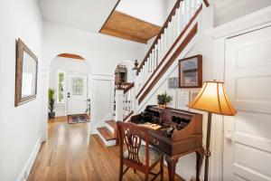 Historic in Downtown St Aug Steps to Ice Plant