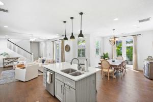 Paradise Unlocked Plunge Pool BBQ Walk Downtown