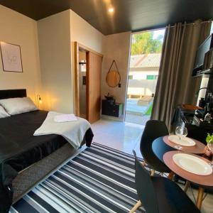 Loft3 com Jacuzzi para Casal - Lofts Mariscal, Bombinhas-SC