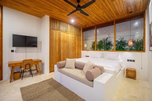 Villa Lila - Stylish 2 Bedroom Retreat in Bingin