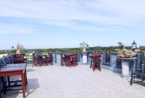 RedDoorz @ Villa E Mansion