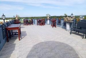 RedDoorz @ Villa E Mansion