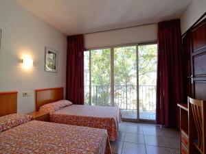 Apartment in Estartit near sea beach