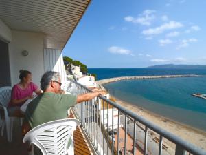 Apartment in Estartit near sea beach