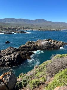 Casa en condominio con playa privada a dos horas de Santiago - Ubytování bez kategorie ve městě Los Vilos