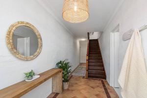 Stanwell Park Escape - Sprawling Beachfront Living