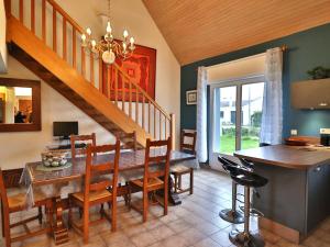 Maisons de vacances Maison confortable 3 chambres, jardin, proche plages & bourg, WiFi, parking - FR-1-813-15 : photos des chambres