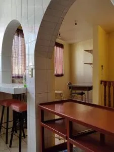 Casa con Amplios Espacios y se factura - Hilamas