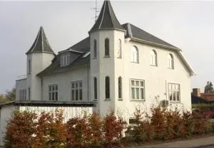 Charming rooms close to city and E45 - Fårup