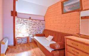 Maisons de vacances Beautiful Home In Gonneville-Le-Theil : photos des chambres
