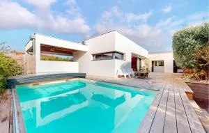 Awesome Home In Médis - Sémussac