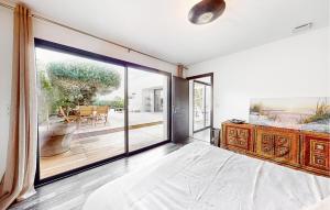 Maisons de vacances Awesome Home In Medis : photos des chambres