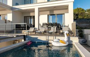 Lovely Home In Potirna Uvala Nova