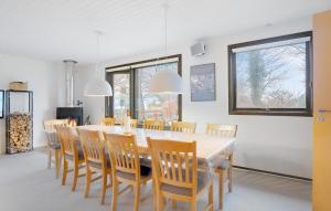 Lovely Home In Samsø With Wifi