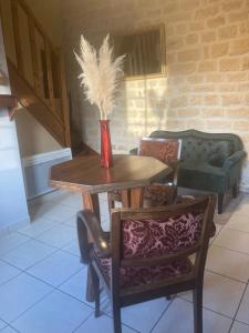 Maisons de vacances Le Bocard : Maison 1 Chambre