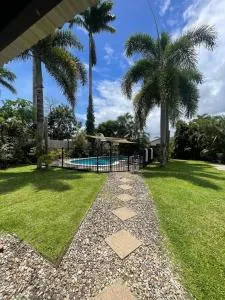 Tropical family beach house - Yorkeys Knob