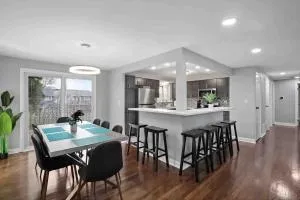 Extravagance in Schaumburg - Addison