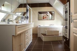 lO GORISSADO - La ferme du glandier