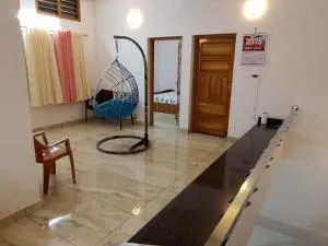 Hill Crown Wonder Palace - Perumbalam