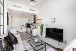 Modern 1BR at Collective Tower 1 Near Hills Mall - Ubytování bez kategorie ve městě Dubaj