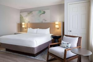 King Room - Non-Smoking room in Holiday Inn Minneapolis NW Elk River an IHG Hotel