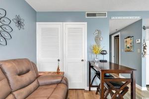 Gorgeous Oceanview Efficiency Condo MB Resort 10th FLoor