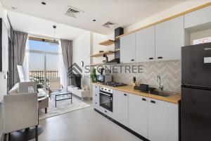Bright 1BR at Collective Tower 1 Near Hills Mall
