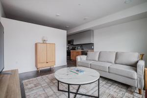 Blueground First Hill gym wd nr stadiums SEA-795